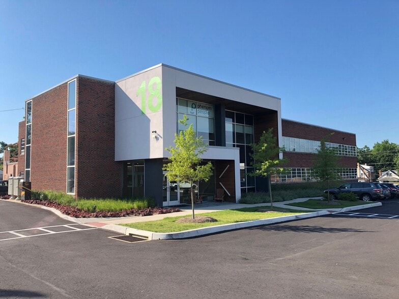 300 Brookside Ave, Ambler, PA for lease - Primary Photo - Image 1 of 6