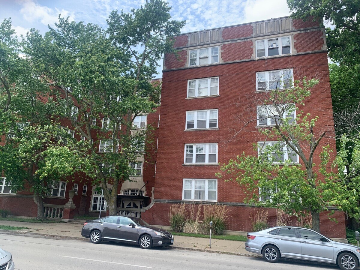 631 S 4th St, Springfield, IL 62703