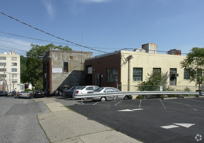 7 Intervale St, White Plains, NY for lease - Building Photo - Image 2 of 8