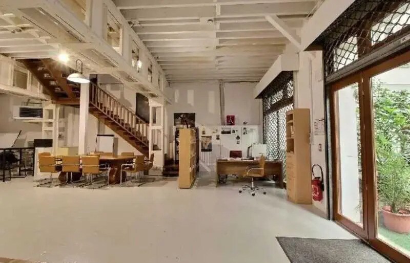 Office in Paris for lease - Building Photo - Image 3 of 16