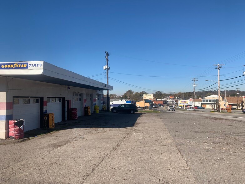 2613 Brodhead Rd, Aliquippa, PA 15001 Retail for Lease