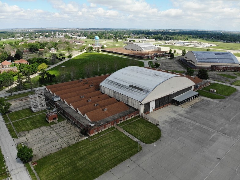 909 Pacesetter Dr, Rantoul, IL for sale - Building Photo - Image 1 of 1