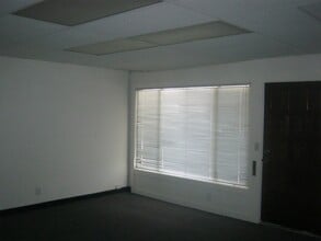 1580 E Edinger Ave, Santa Ana, CA for lease Building Photo- Image 1 of 7