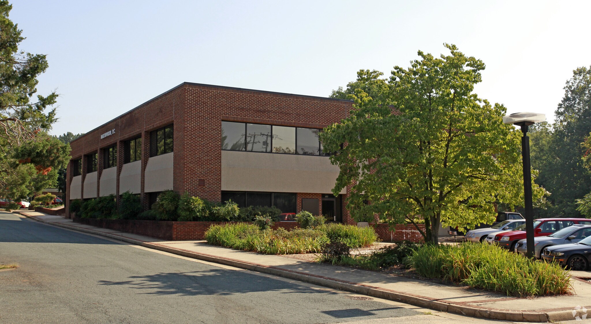 1228-1330 Cedar Ct, Charlottesville, VA for sale Primary Photo- Image 1 of 1