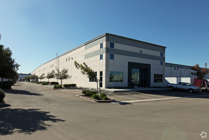 1190011928 S Harlan Rd, Lathrop, CA 95330 Bldg B