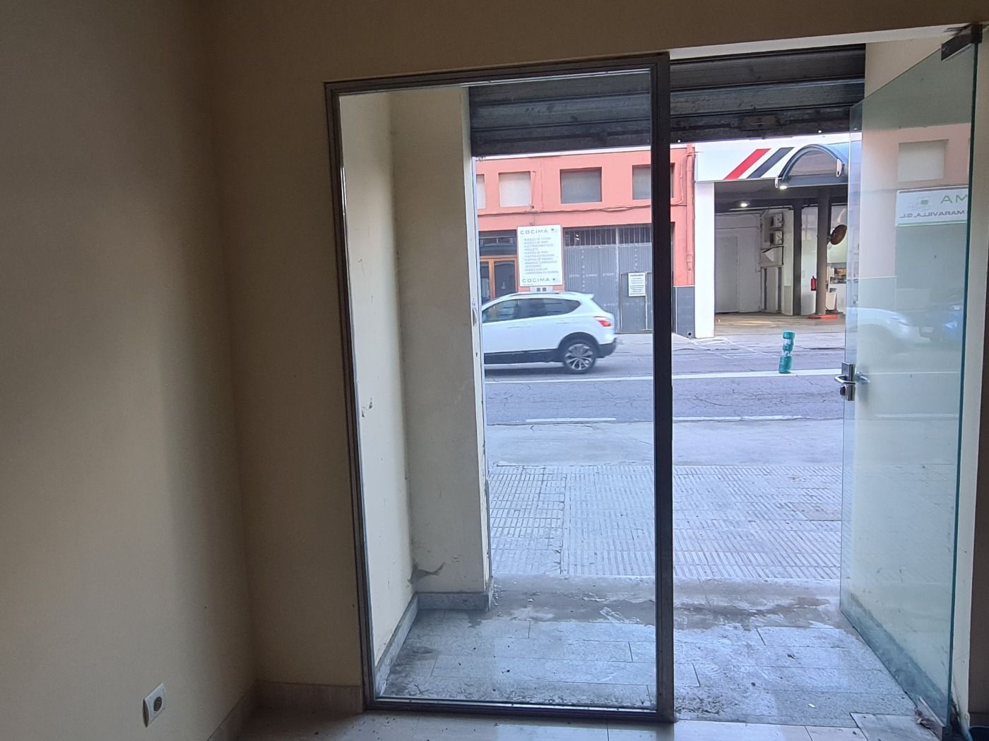 Retail in Algemesí for lease Interior Photo- Image 1 of 10