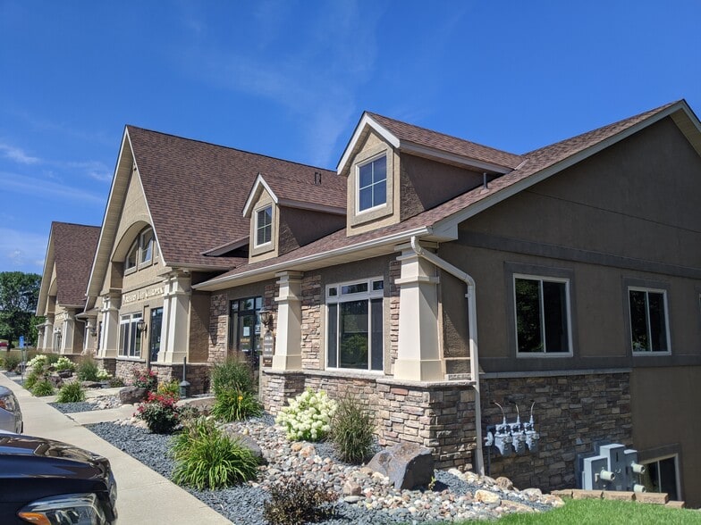 13951-13959 W Preserve Blvd, Burnsville, MN for lease - Building Photo - Image 3 of 29