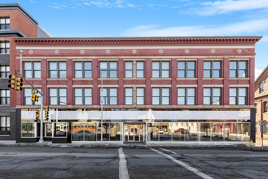 10 Main St, Fitchburg, MA for lease - Building Photo - Image 1 of 19