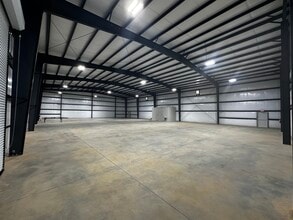 700 E Fairfield Rd, Greenville, SC for lease Interior Photo- Image 2 of 4