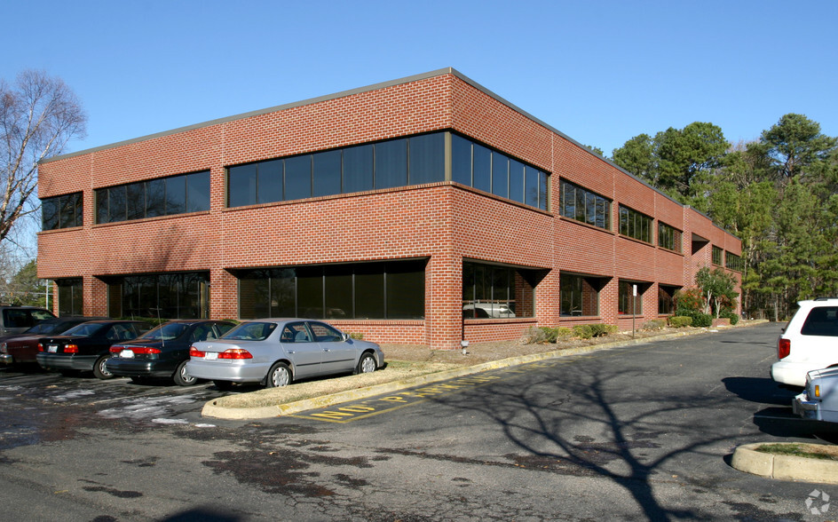 760 Lynnhaven Pky, Virginia Beach, VA for lease - Building Photo - Image 3 of 6