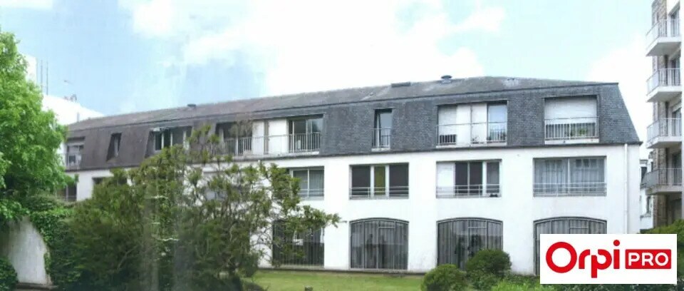 Office in Saint-Brieuc for sale - Building Photo - Image 1 of 5