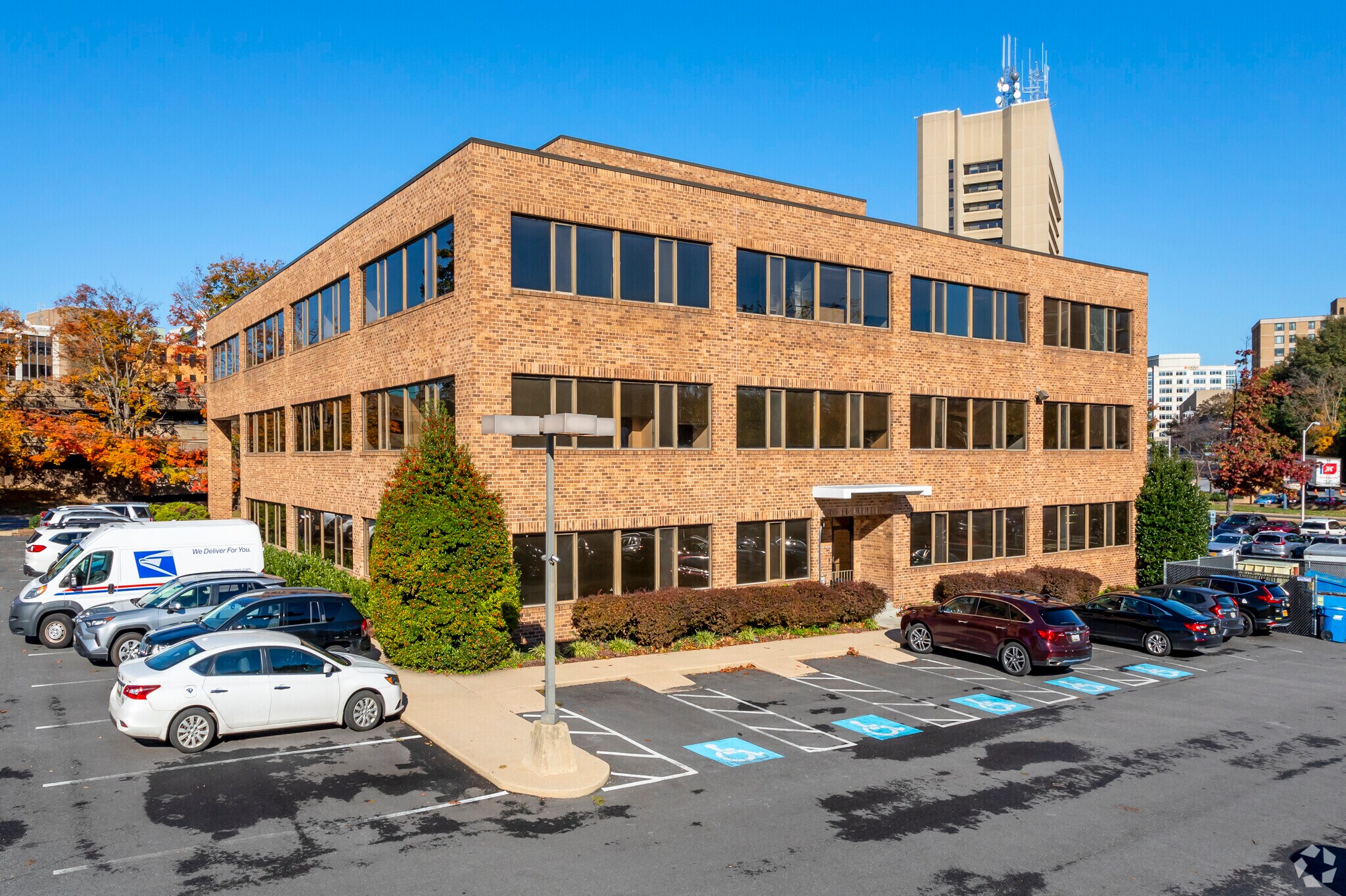 200 Monroe St, Rockville, MD for sale Primary Photo- Image 1 of 1