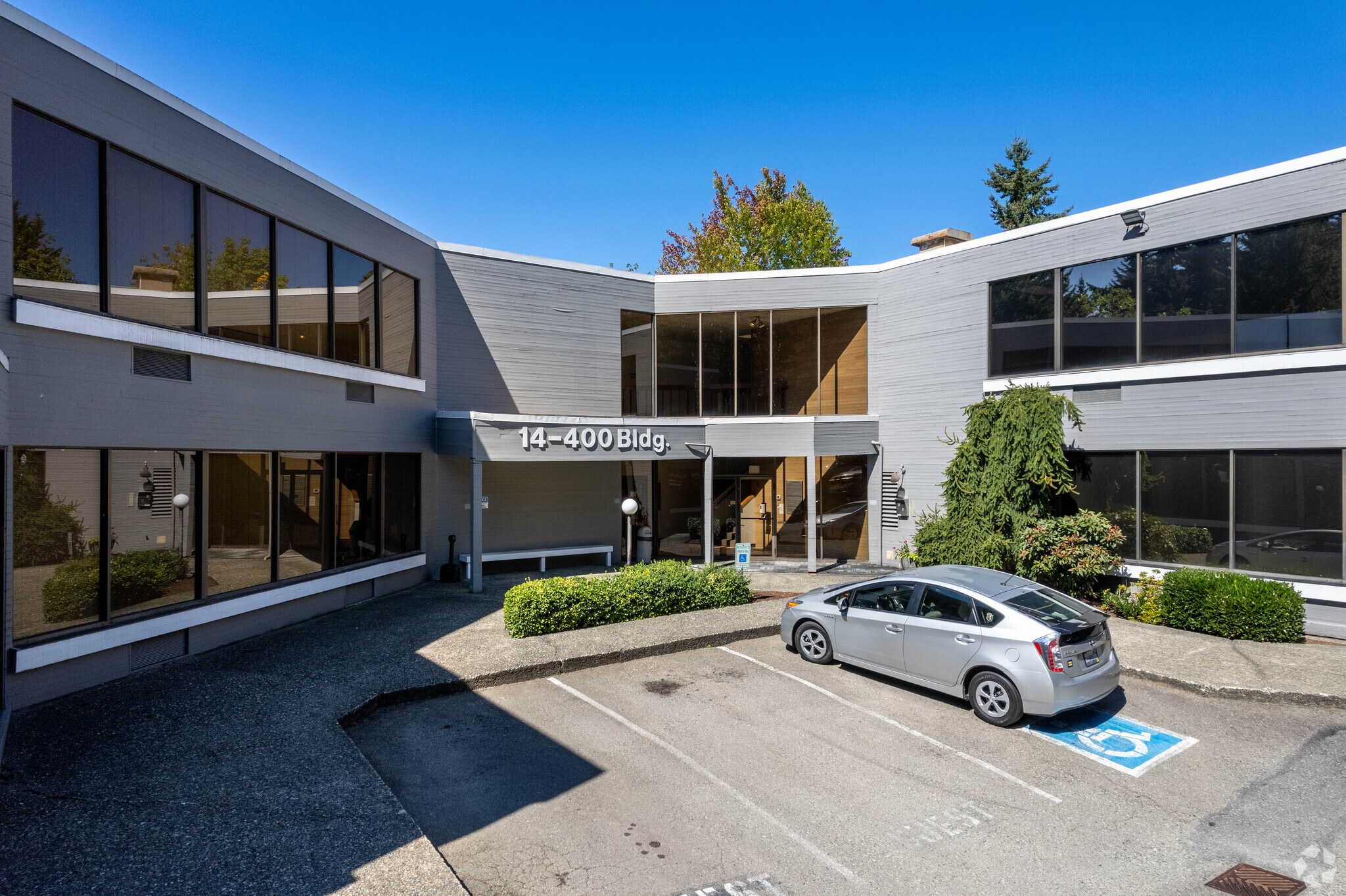 14400 NE Bel-Red Rd, Bellevue, WA for lease Primary Photo- Image 1 of 8