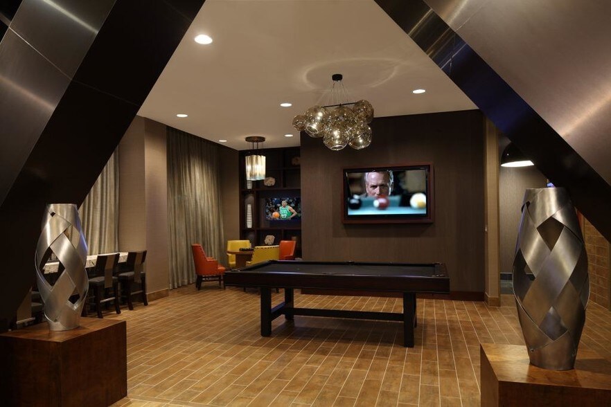 1 Park Ln, Boston, MA for sale - Building Photo - Image 1 of 1