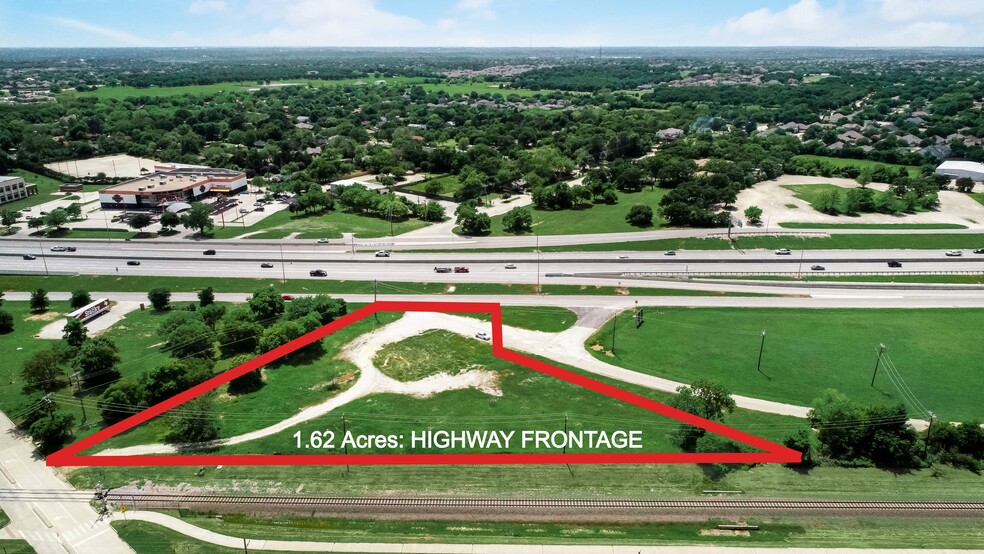 5759 S Interstate 35 E, Corinth, TX for sale - Primary Photo - Image 1 of 16