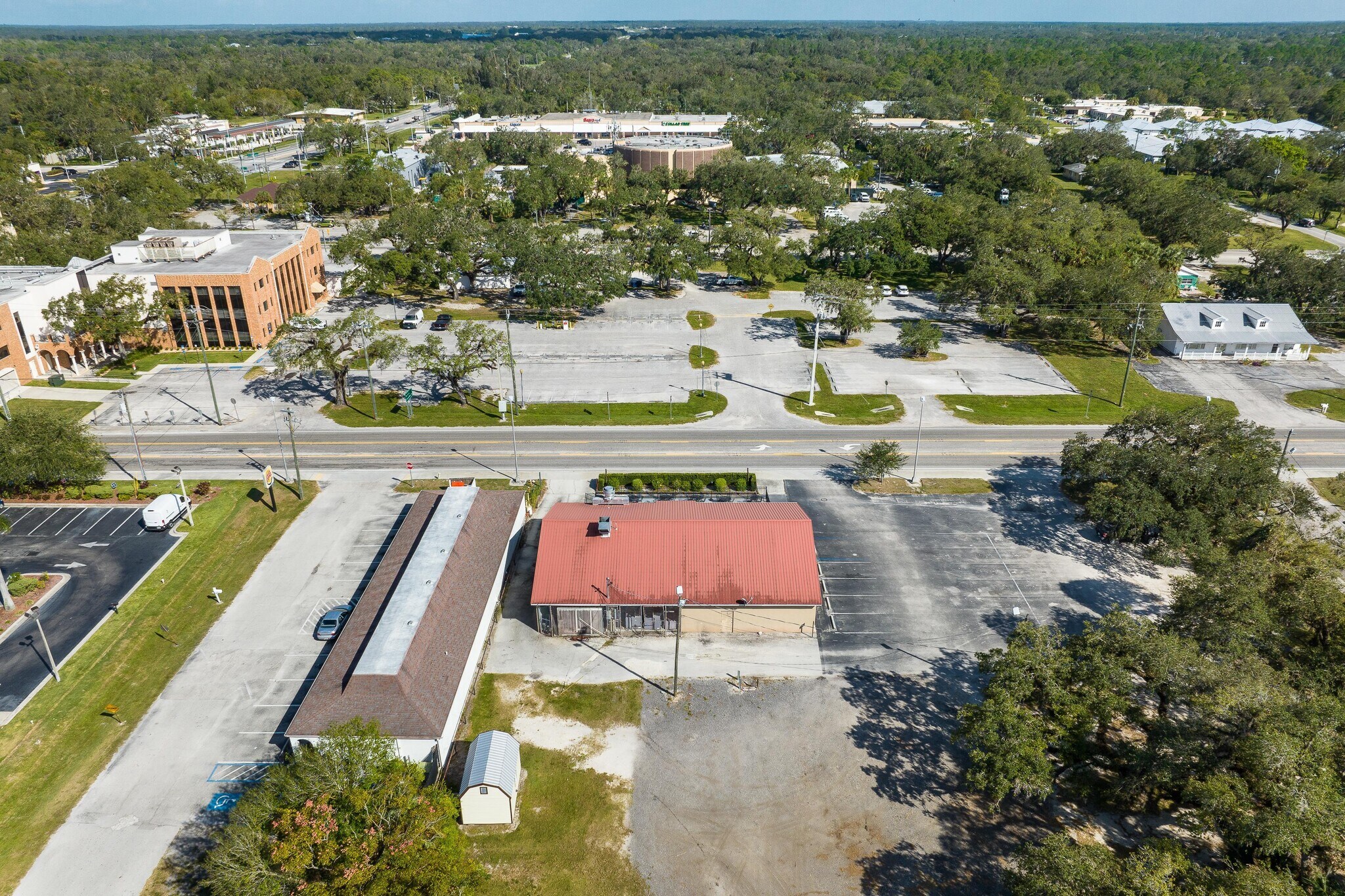 100 S Main St, Labelle, FL 33935 - The Quart House | LoopNet