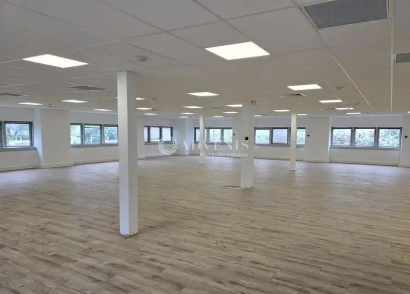 Office in Nantes for lease - Interior Photo - Image 1 of 4