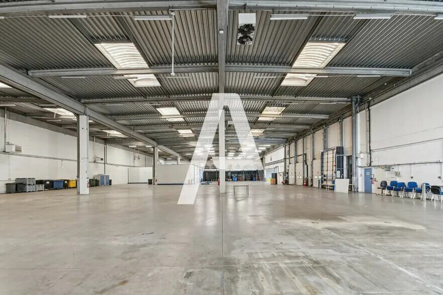 Industrial in Ivry-sur-Seine for lease - Interior Photo - Image 3 of 5