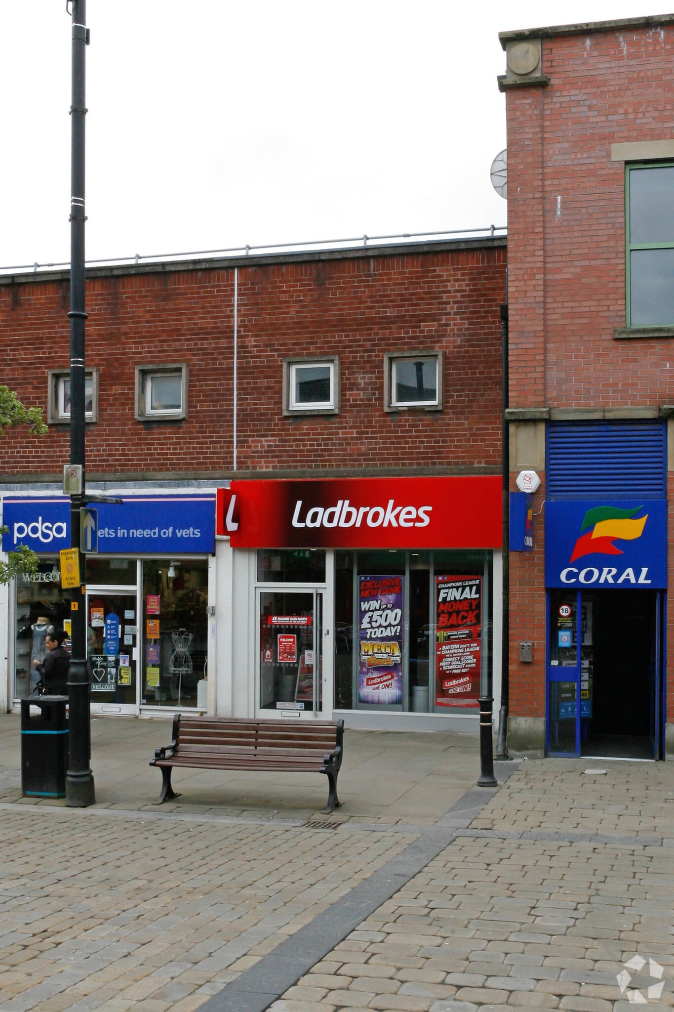 35 Albion St, Oldham for sale Primary Photo- Image 1 of 1