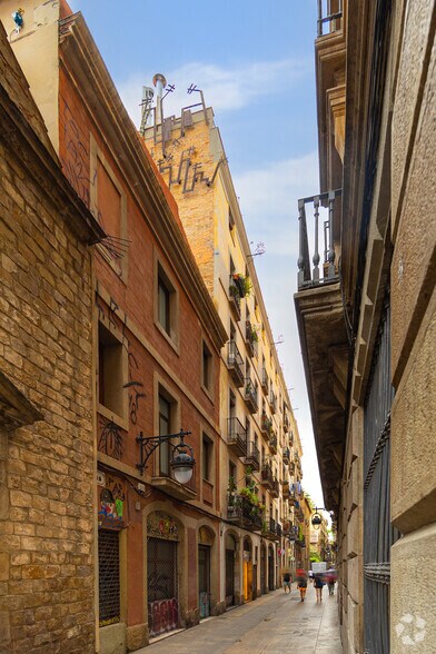 Carrer d'Elisabets, 20, Barcelona, Barcelona for lease - Building Photo - Image 2 of 2