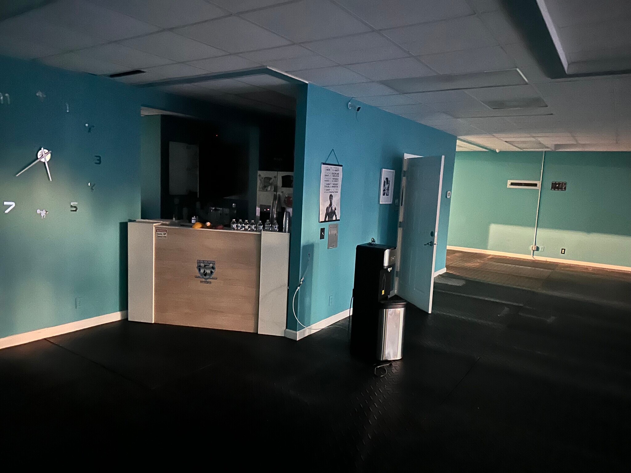 420 Federal Hwy, North Palm Beach, FL for lease Interior Photo- Image 1 of 4