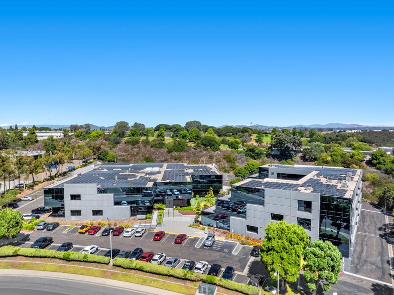 6160 Cornerstone Ct E, San Diego, CA for lease - Building Photo - Image 3 of 5