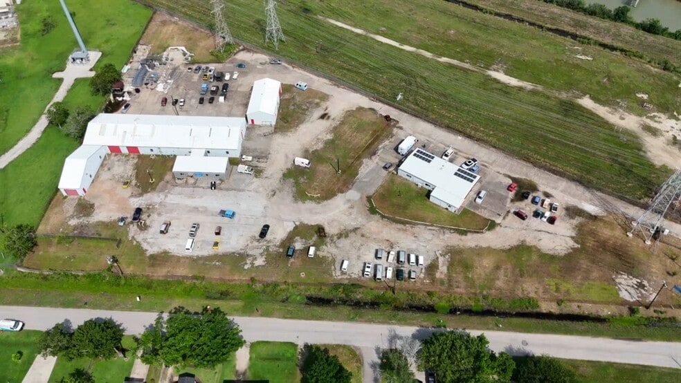 2309 Zapata St, Freeport, TX for sale - Commercial Listing Video - Image 2 of 24