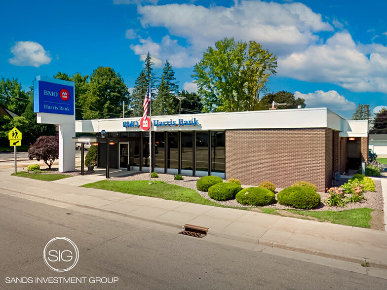 101 N Main St, Black Creek, WI for sale - Building Photo - Image 1 of 3