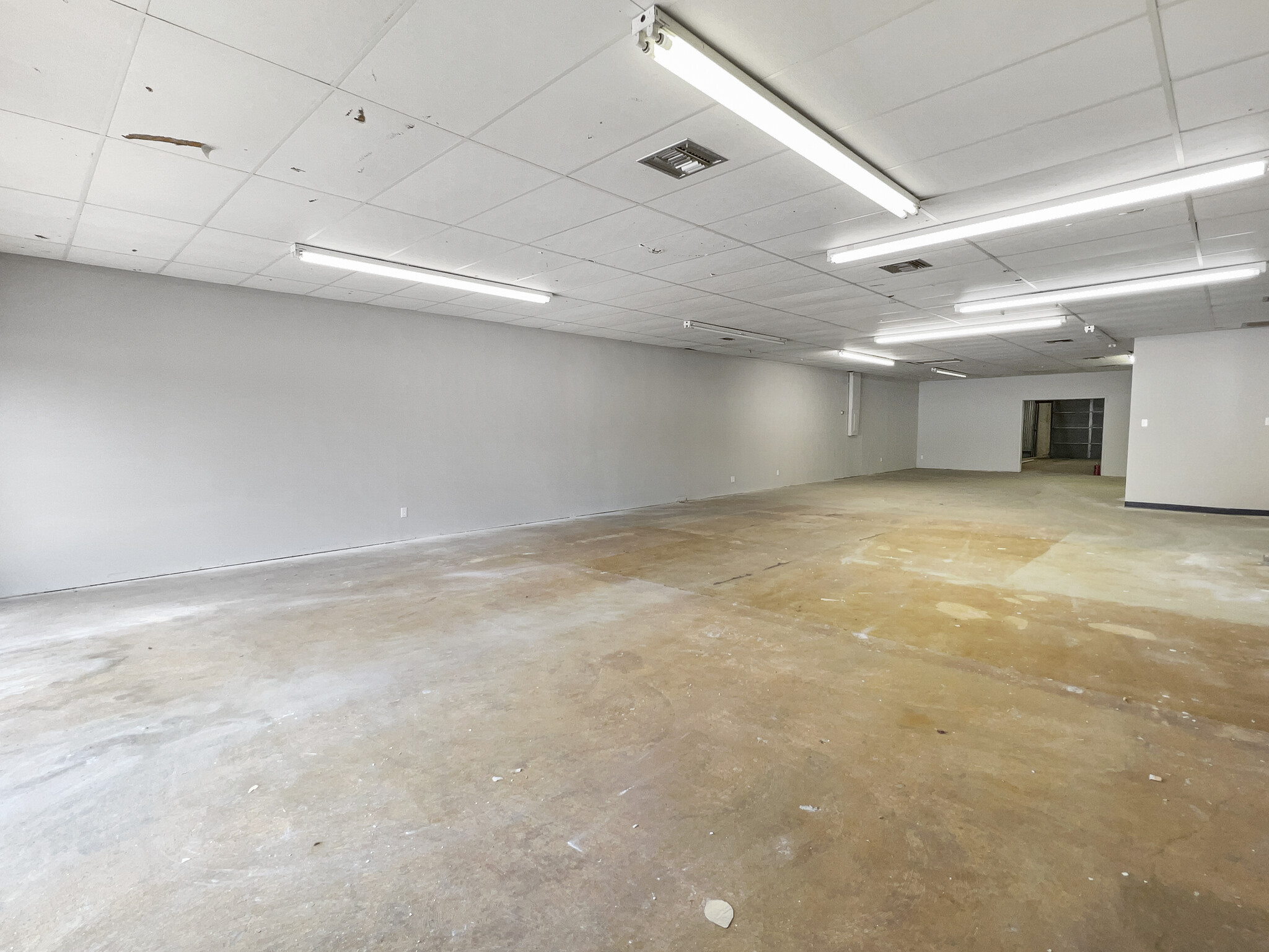 4658 Airport Blvd, Mobile, AL 36608 - Flex/Retail/Warehouse Space ...