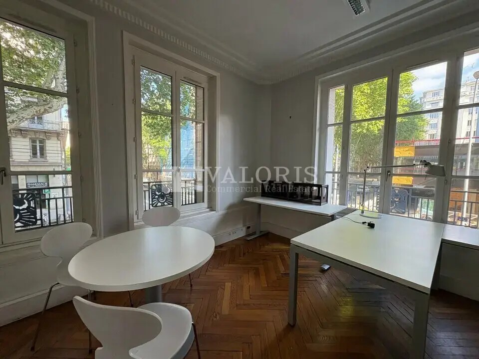 Office in Lyon for lease Interior Photo- Image 1 of 8