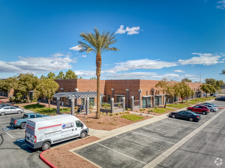 1481 W Warm Springs Rd, Henderson, NV for lease - Building Photo - Image 1 of 17