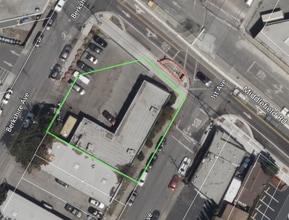 2950 Middlefield Rd, Redwood City, CA for lease Building Photo- Image 2 of 2