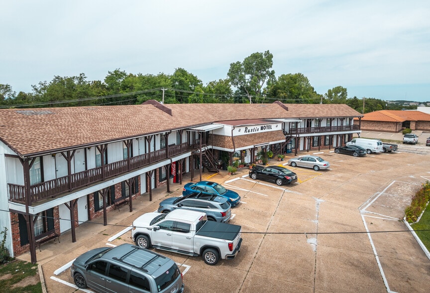 812 S Bishop Ave, Rolla, MO for sale - Building Photo - Image 3 of 38