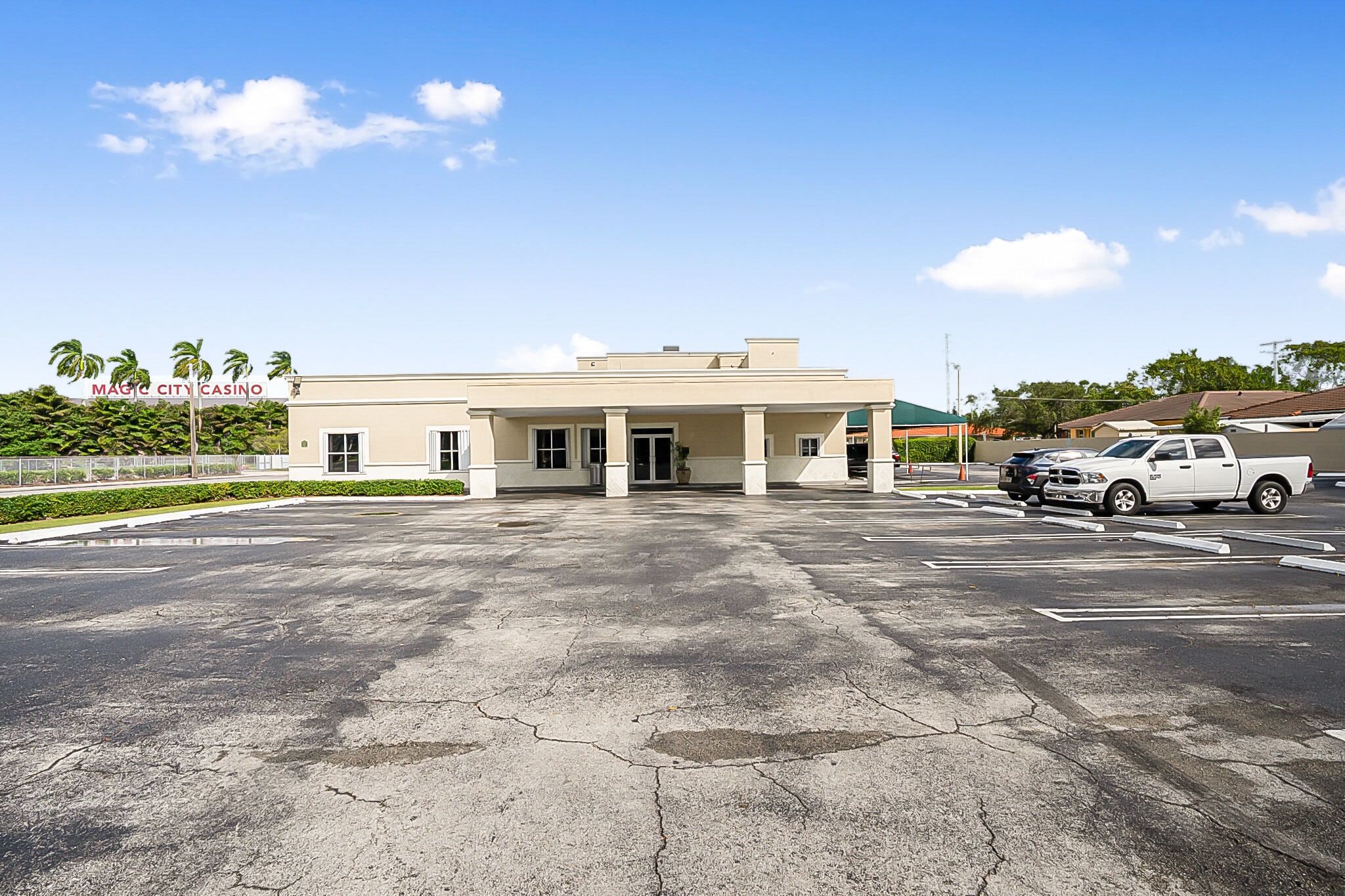 291 NW 37th Ave, Miami, FL for sale Building Photo- Image 1 of 39