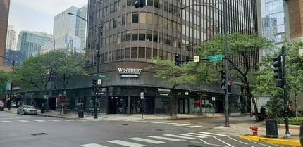 360 E Ohio St, Chicago, IL for lease Building Photo- Image 1 of 2