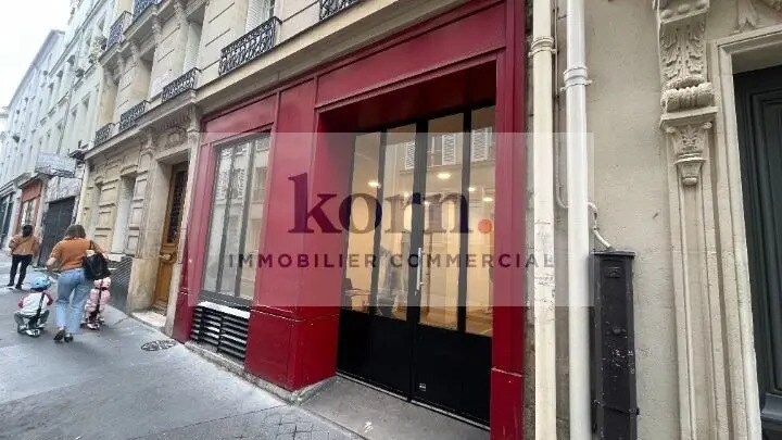Retail in Paris for lease - Building Photo - Image 2 of 8