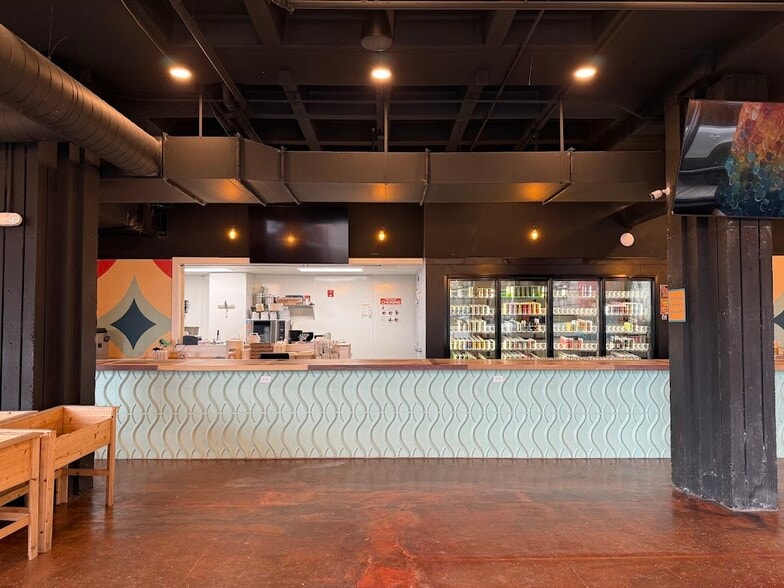 300 E Washington St, Syracuse, NY for lease - Building Photo - Image 2 of 13