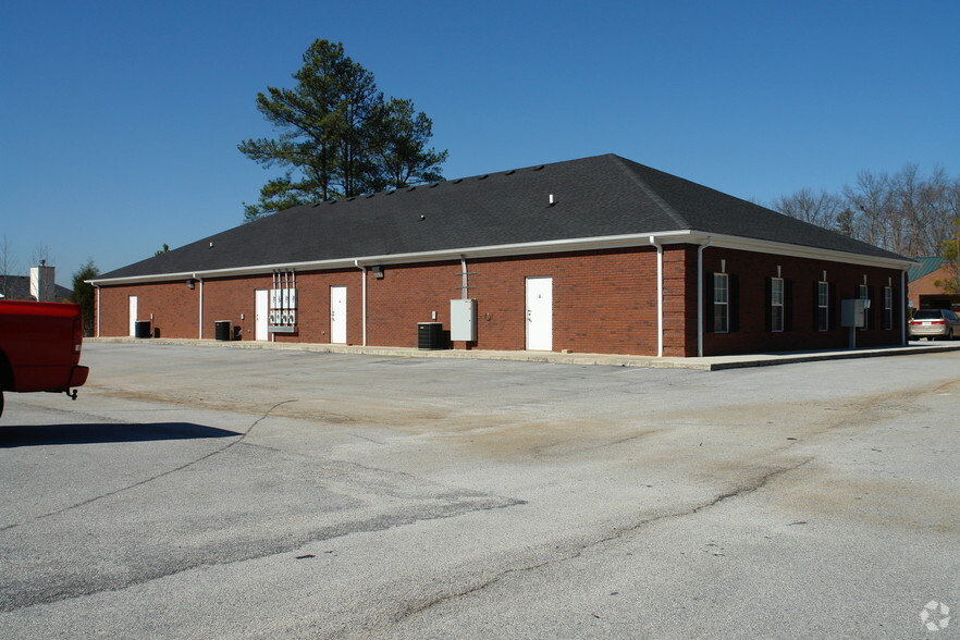 2440 Wall St, Conyers, GA for sale - Building Photo - Image 2 of 3