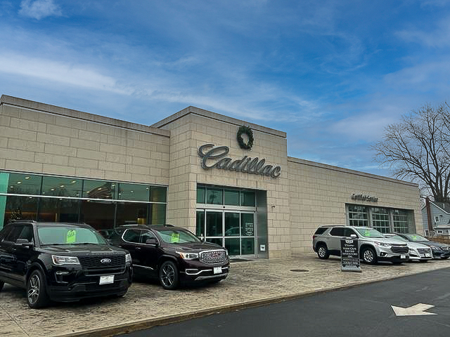 Car Dealership Assemblage portfolio of 2 properties for sale on LoopNet.com - Building Photo - Image 3 of 24