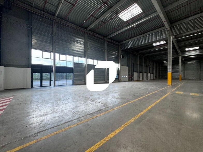 Industrial in Dechy for lease - Interior Photo - Image 3 of 8