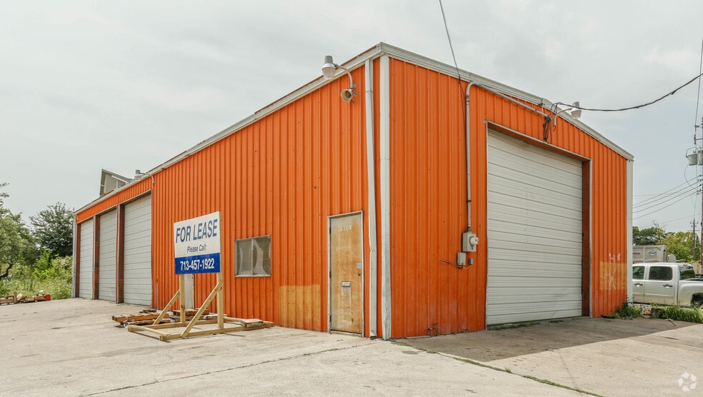 5304 Navigation Blvd, Houston, TX for lease - Primary Photo - Image 1 of 2