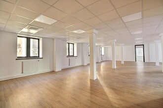 16-18 Rue Dubrunfaut, Paris for lease Interior Photo- Image 1 of 6