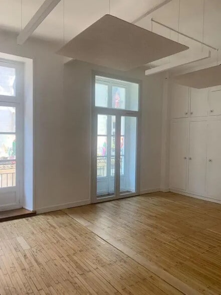 Office in Nantes for lease - Interior Photo - Image 3 of 8