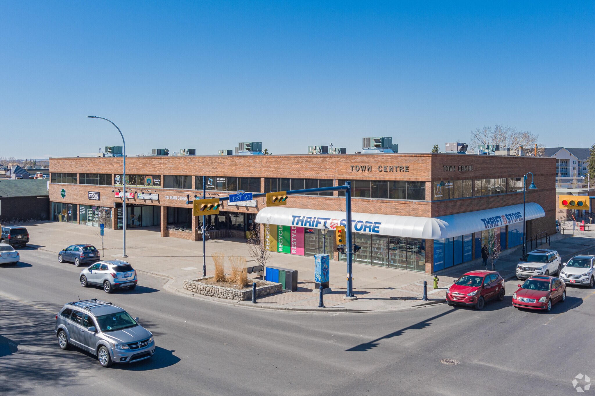 125 Main St N, Airdrie, AB for lease Building Photo- Image 1 of 7