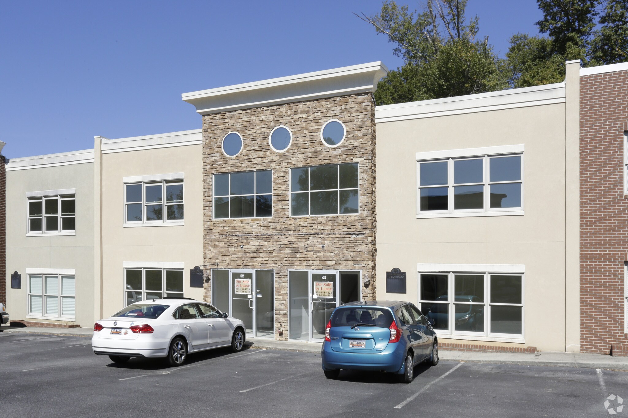 Office in Greer, SC for sale Primary Photo- Image 1 of 1