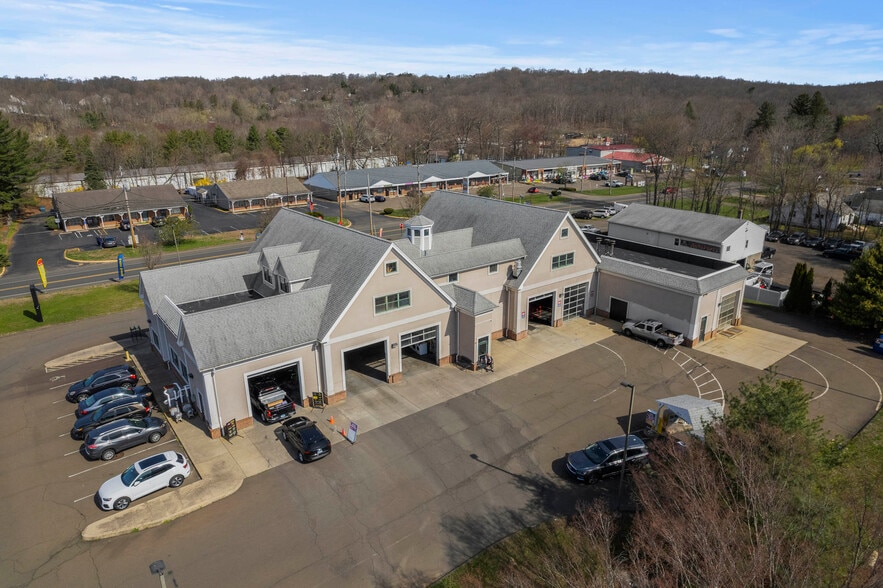 2381 Foxon Rd, North Branford, CT for sale - Building Photo - Image 3 of 6