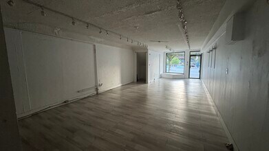 3708-3712 Main St, Vancouver, BC for lease Interior Photo- Image 2 of 5