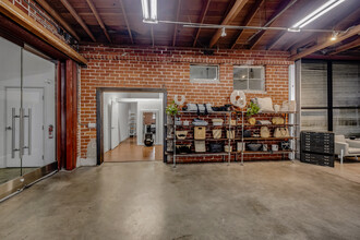 1939 S Santa Fe Ave, Los Angeles, CA for lease Interior Photo- Image 2 of 13