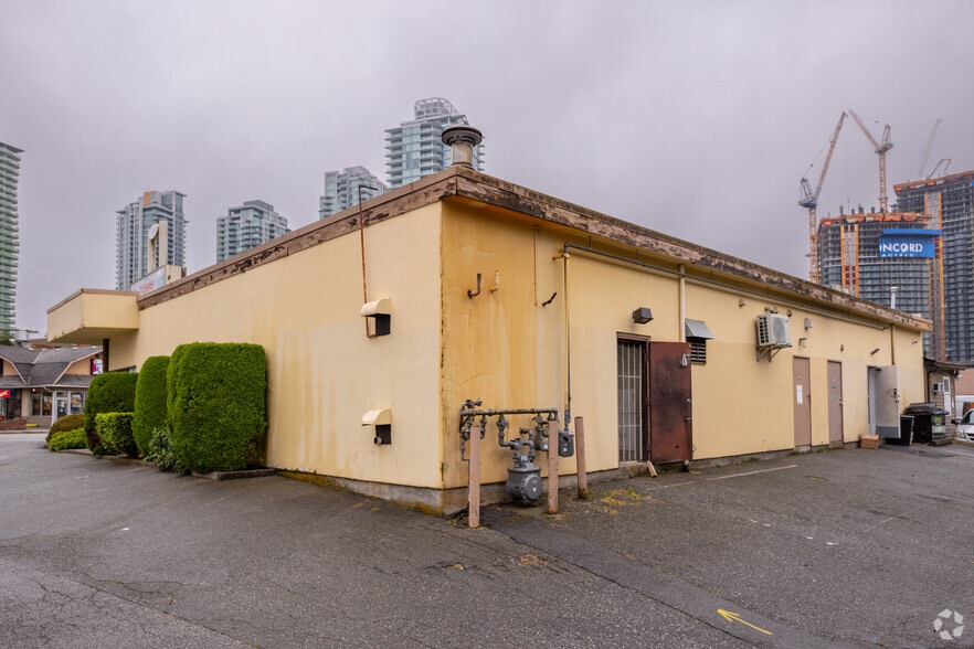 5105-5109 Kingsway, Burnaby, BC for sale - Building Photo - Image 2 of 2