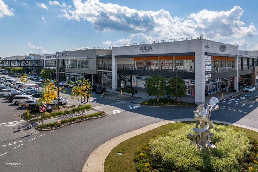 2600 Hylan Blvd, Staten Island, NY for lease - Building Photo - Image 2 of 13